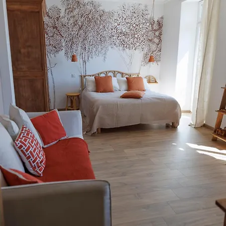 CHAMBRES D'HÔTES L'Oréliane en Provence SPA-2